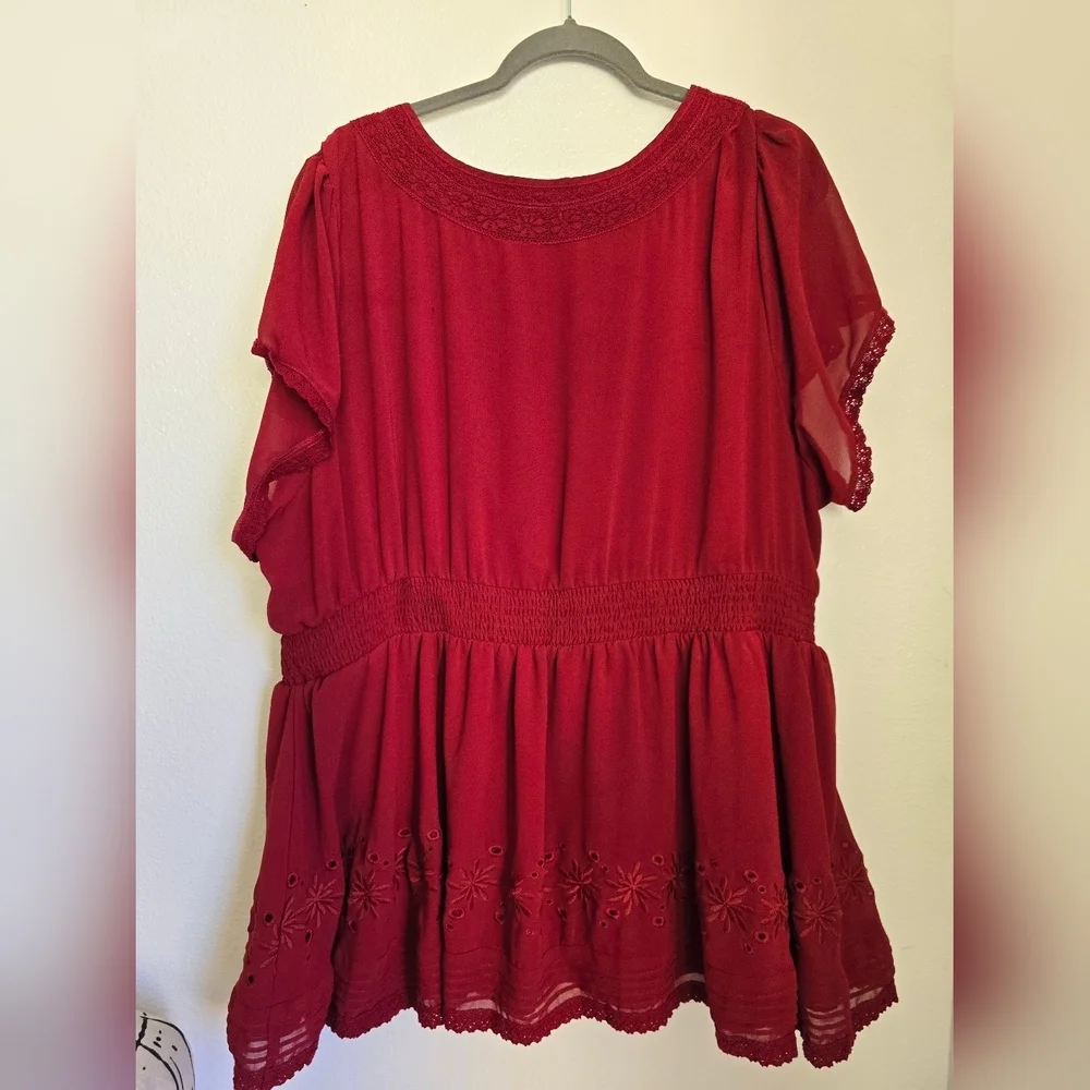 Torrid Scarlet Floral Blouse - Picture 6 of 8